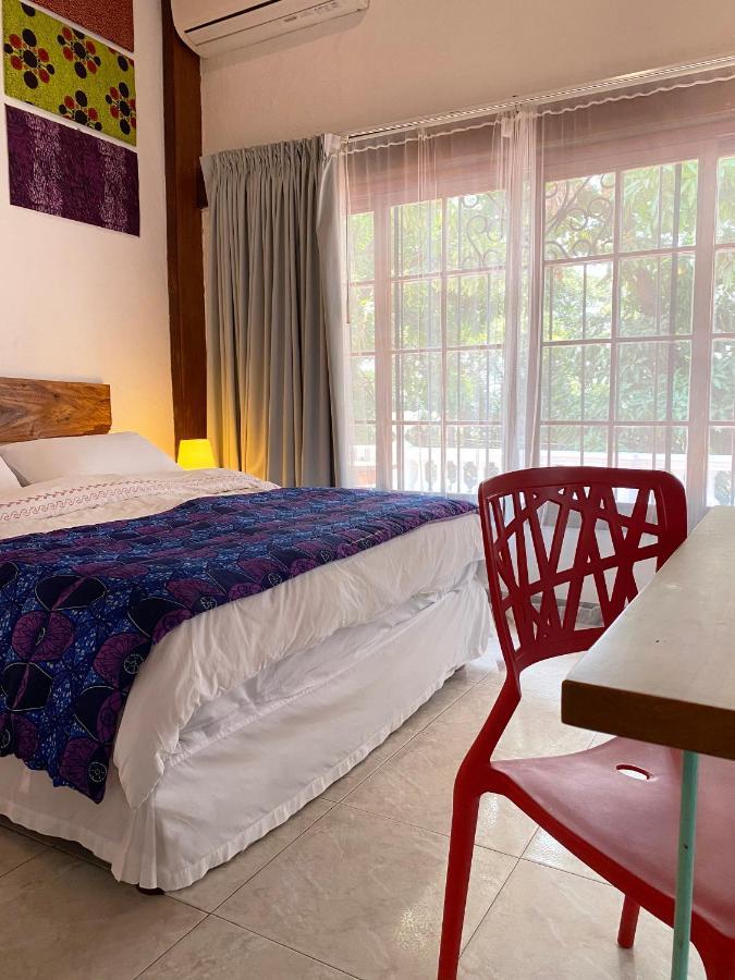 Iguanazu Bed & Breakfast Guayaquil Exterior photo